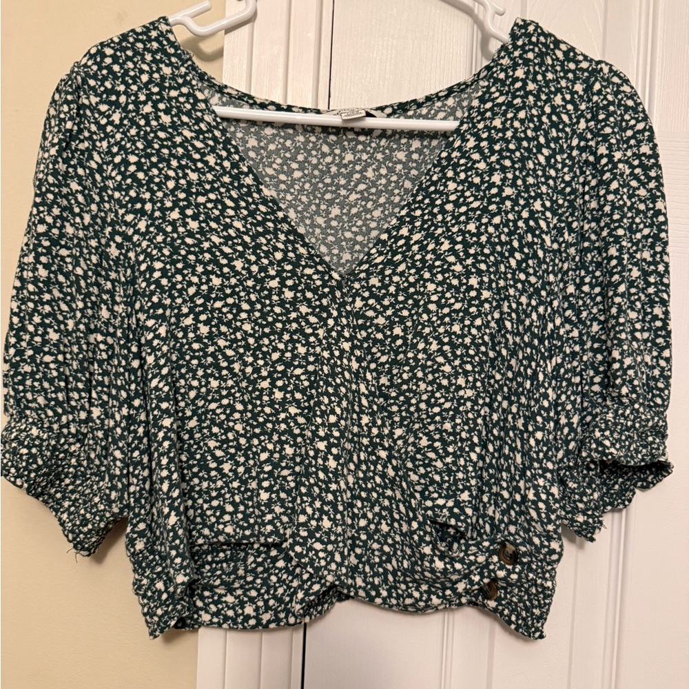 American Eagle Outfitters Green Floral Blouse